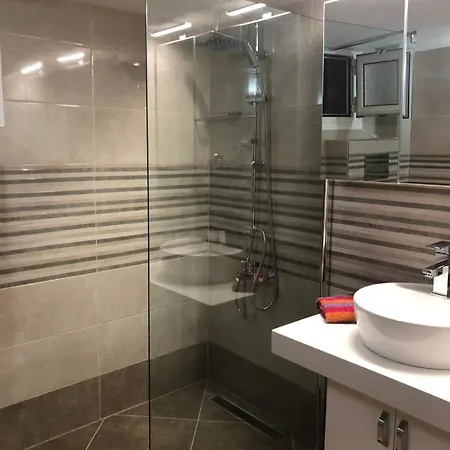 Sofies Apartament Néa Péramos