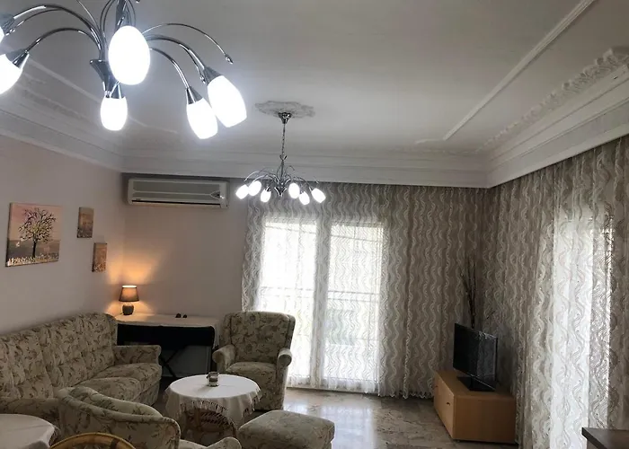 Sofies 公寓 Néa Péramos