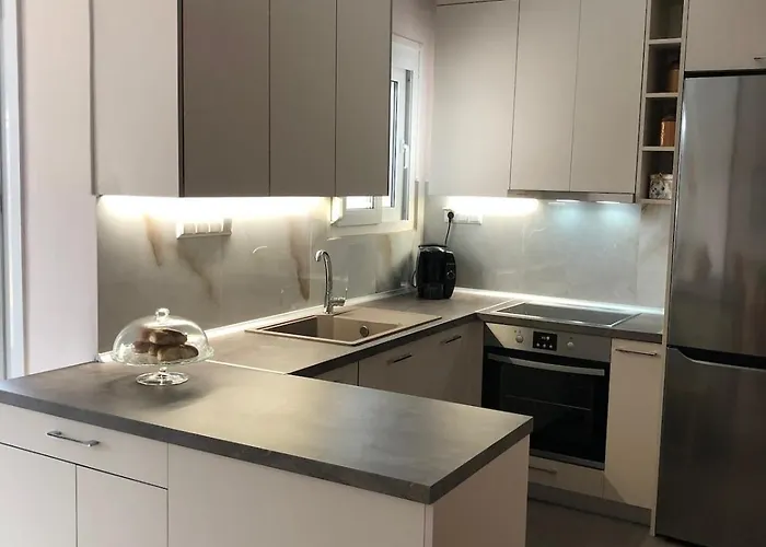 Sofies * Néa Péramos